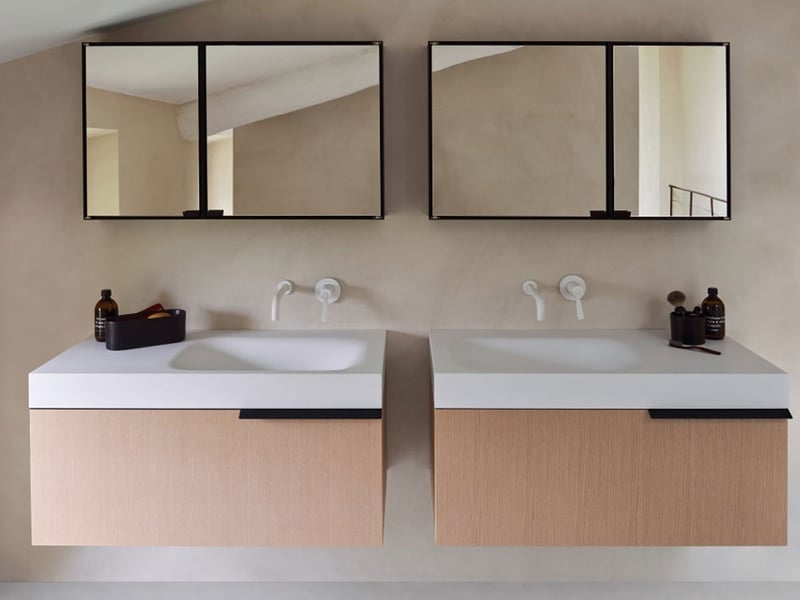 Agape 4x4 Specchio Rettangolare Nero con Contenitore