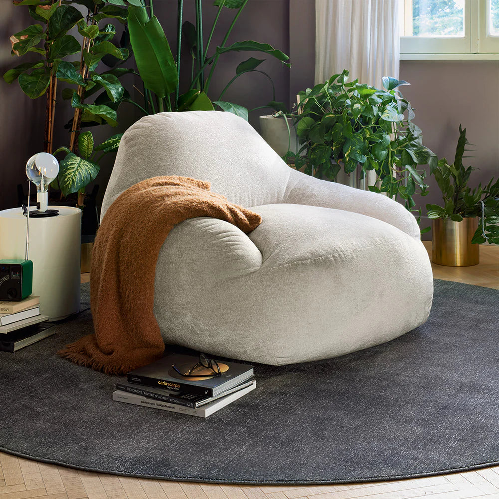 Poltrona Tender – Ergonomica e Avvolgente con Rivestimento in Tessuto