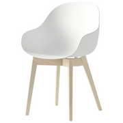 Poltroncina Academy – Seduta in Polipropilene Riciclato e Gambe in Legno