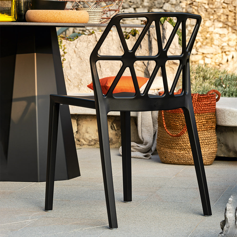 Sedia ALCHEMIA in Polipropilene – Design Moderno e Impilabile per Interno ed Esterno