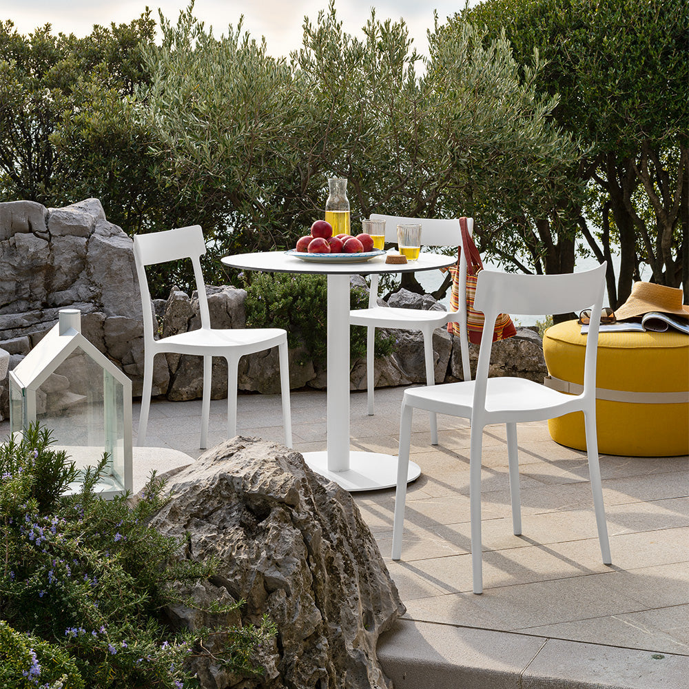 Sedia ARGO in Polipropilene – Leggera, Impilabile e Adatta per Interno ed Esterno