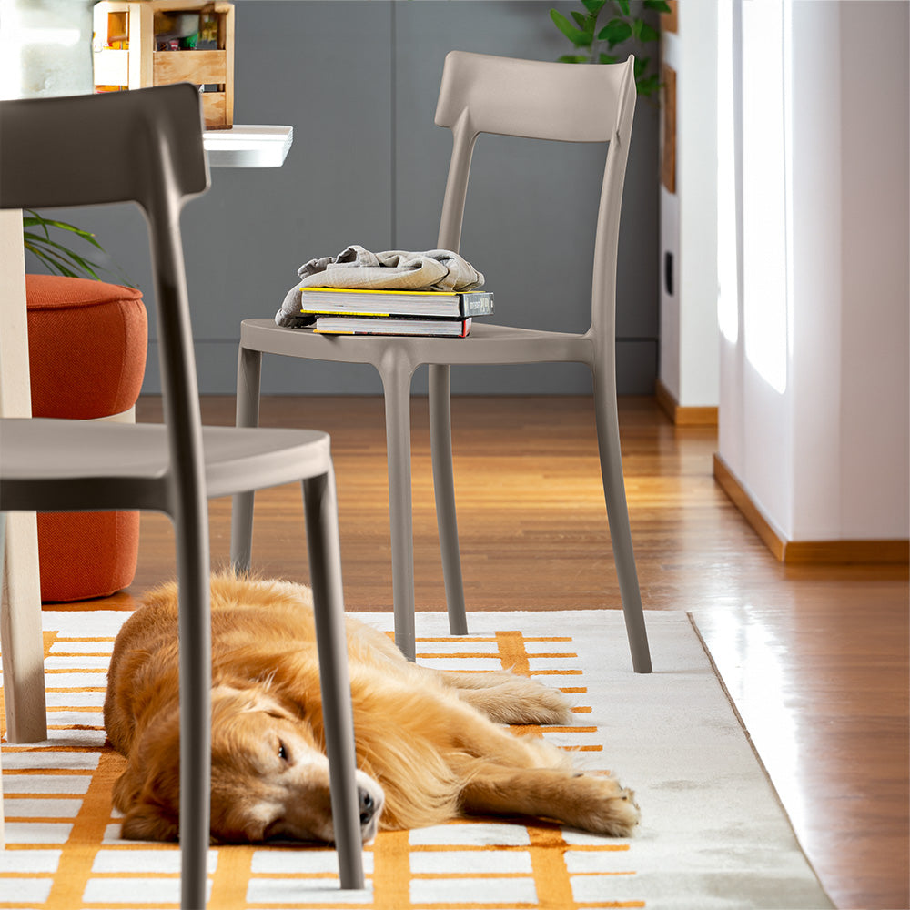 Sedia ARGO in Polipropilene – Leggera, Impilabile e Adatta per Interno ed Esterno