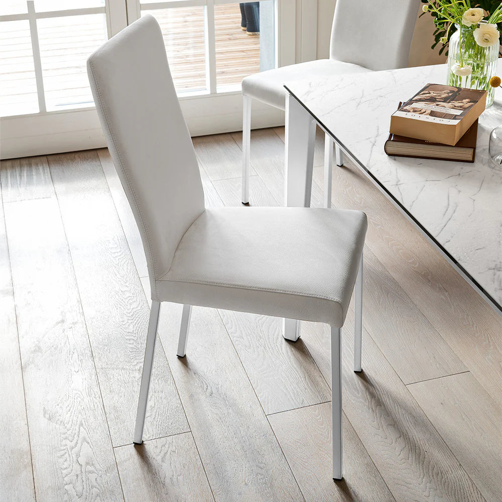 Sedia GARDA – Struttura in Metallo con Sedile e Schienale in Tessuto Tecnico