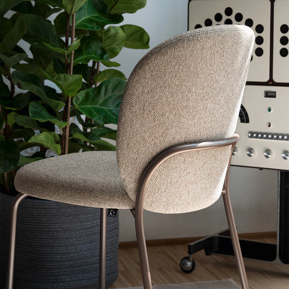 Seduta Cozy – Design Moderno con Struttura Metallica e Seduta Imbottita