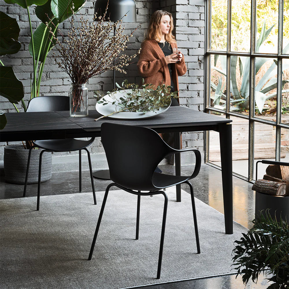 Seduta Ops! – Design Sostenibile in Polipropilene Riciclato o Tetrapak