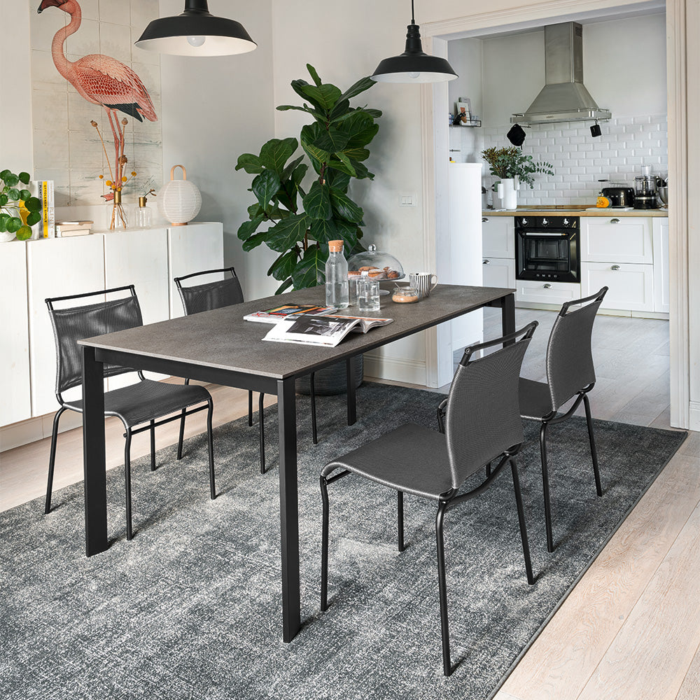 Sgabello AIR in Metallo e Tessuto NET – Leggero, Traspirante e Moderno