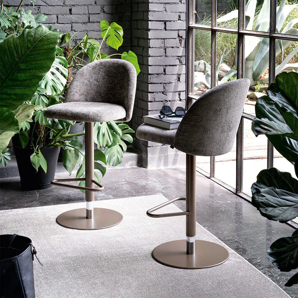 Sgabello a Gas TUKA – Design Elegante, Regolabile e Confortevole