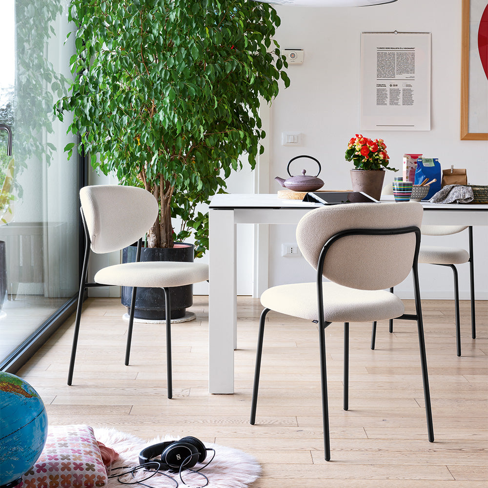 Tavolo Allungabile Dorian di Connubia – Design Moderno e Funzionalità Intelligente