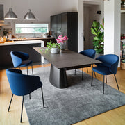 Tavolo Allungabile ELLISSE di Connubia – Design Monolitico e Raffinato