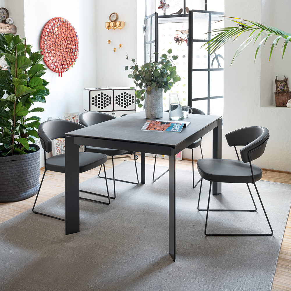 Tavolo Allungabile Baron di Connubia – Eleganza e Praticità per la Tua Sala da Pranzo