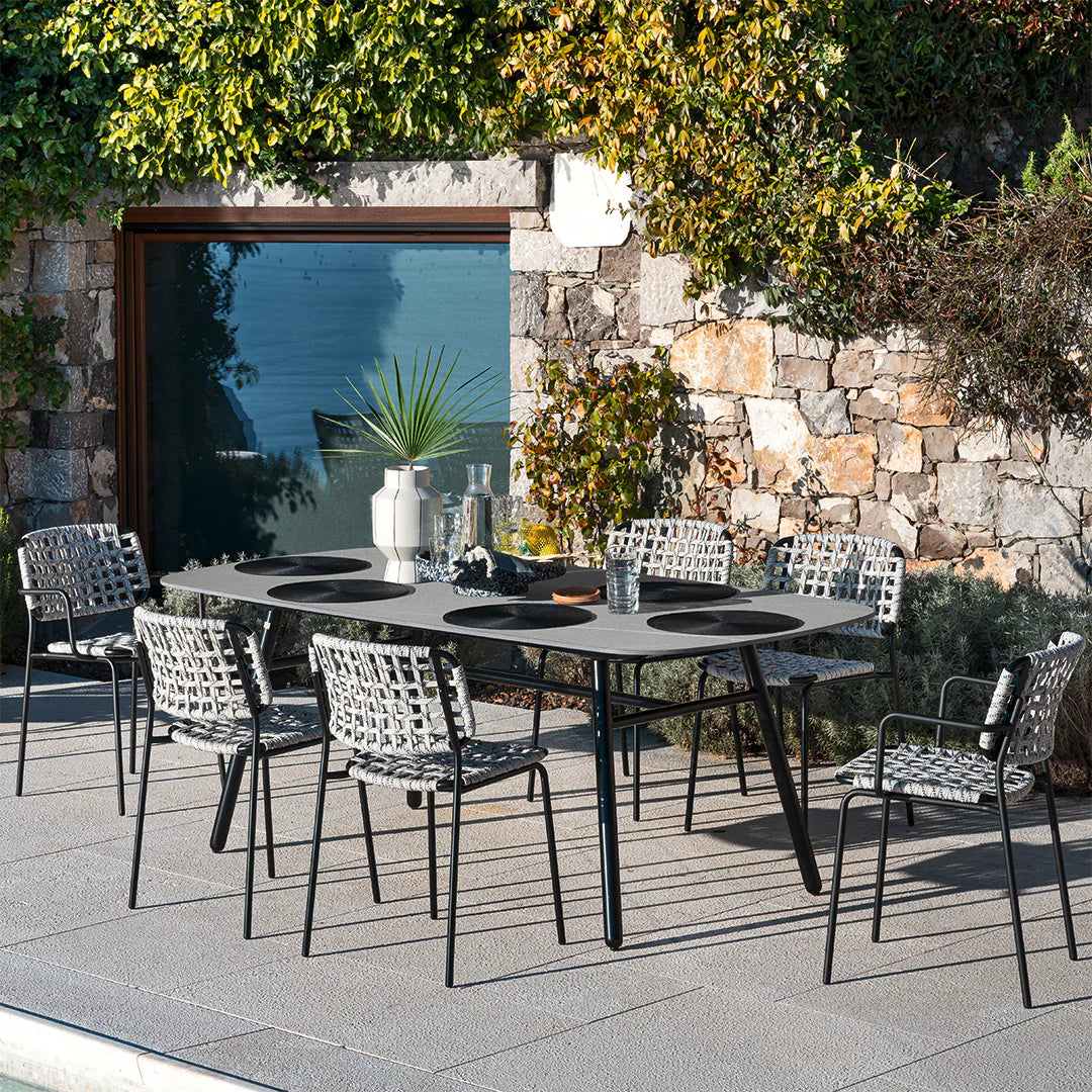 Tavolo Fisso YO! da Esterno – Design Moderno e Piano in HPL, Ceramica o Eco-stone