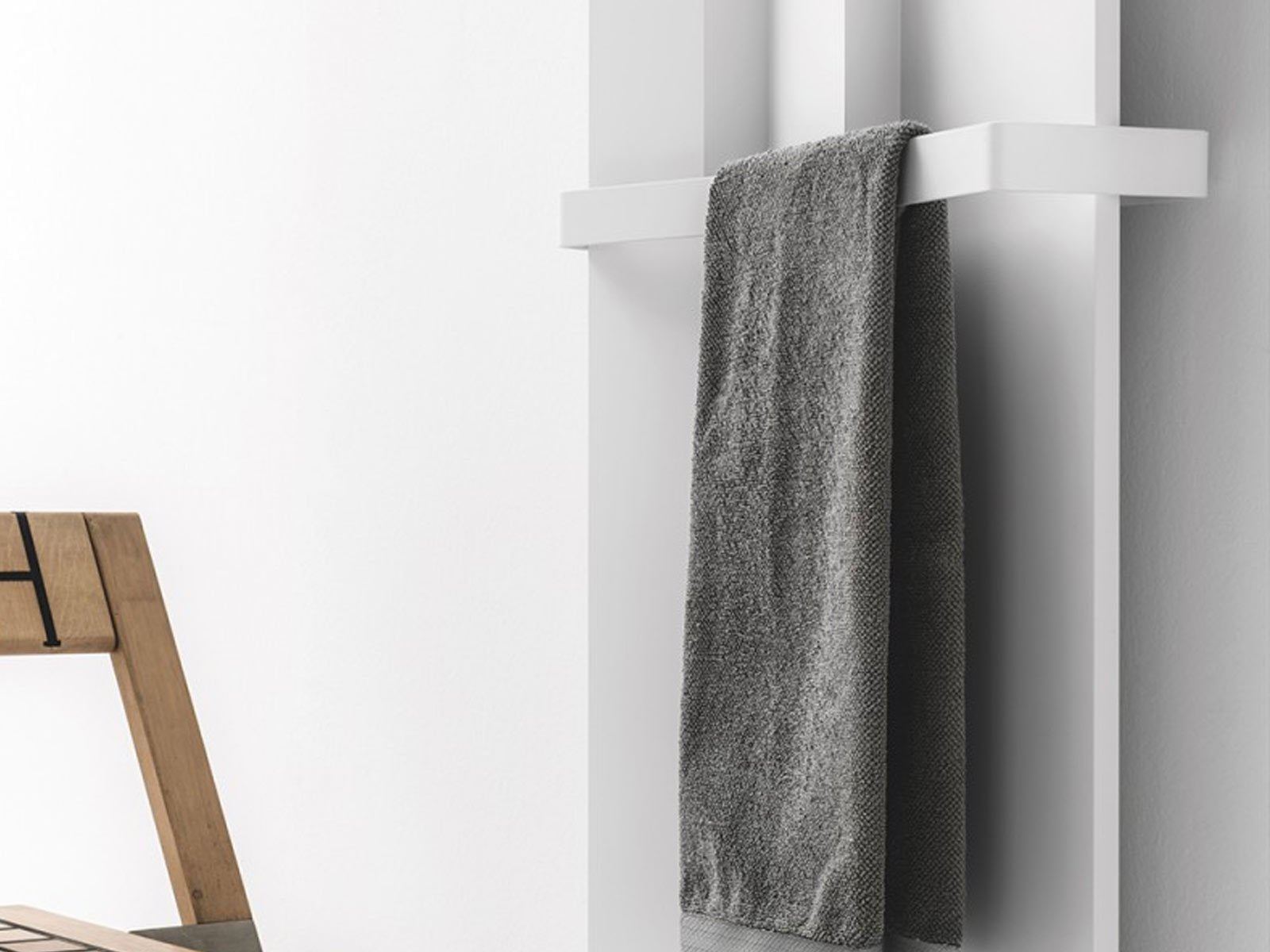 Antrax IT Android V – Radiatore Elettrico a Parete | Il mio negozio