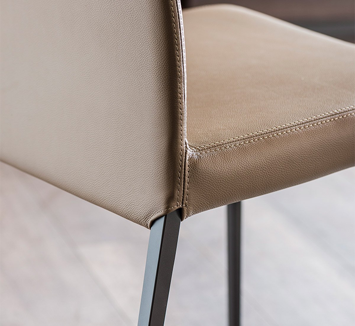 Cattelan Italia Anna Sedia Senza Braccioli H - Schienale Alto - L. 46 cm