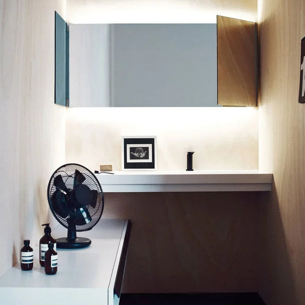 Agape Narciso Specchio a Parete con Luce H60