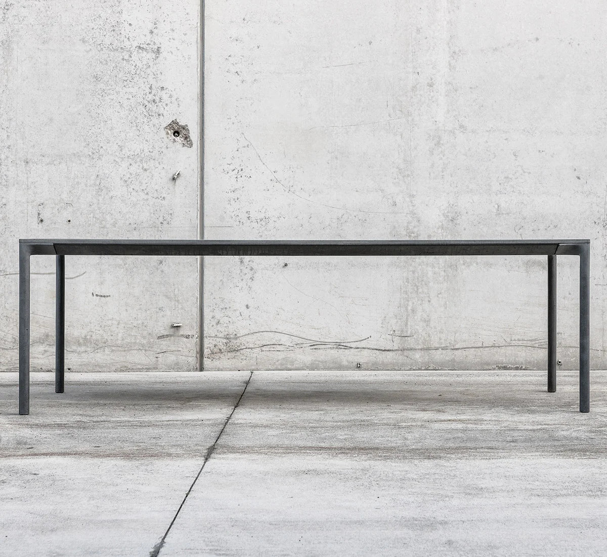 Kristalia Boiacca Tavolo Cemento | Il mio negozio