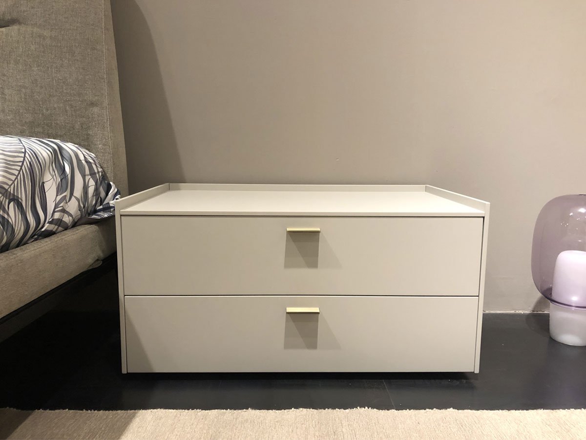 Lema Comodino 2 cassetti 81x39 - Maniglia LT40 Vernice Bronzo Patinato - Finitura piano vassoio 913 Ghiaia | Il mio negozio