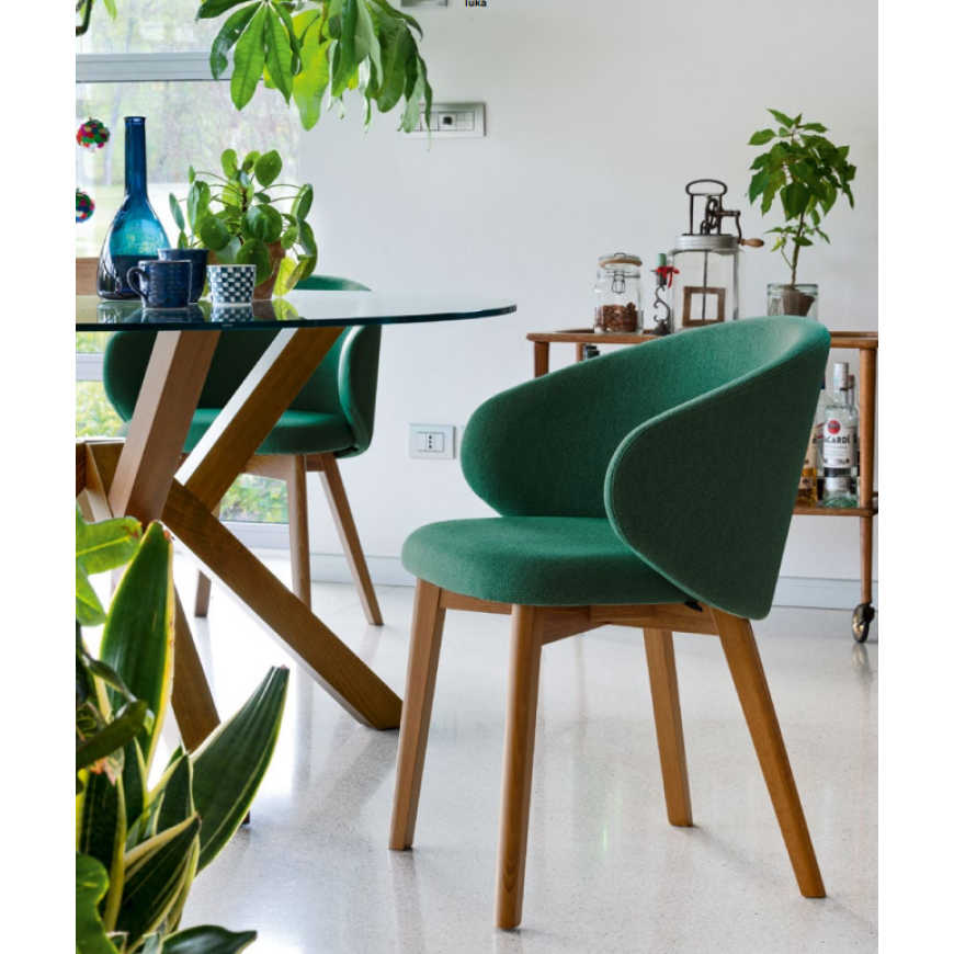 Poltrona Tuka imbottita o in polipropilene Connubia