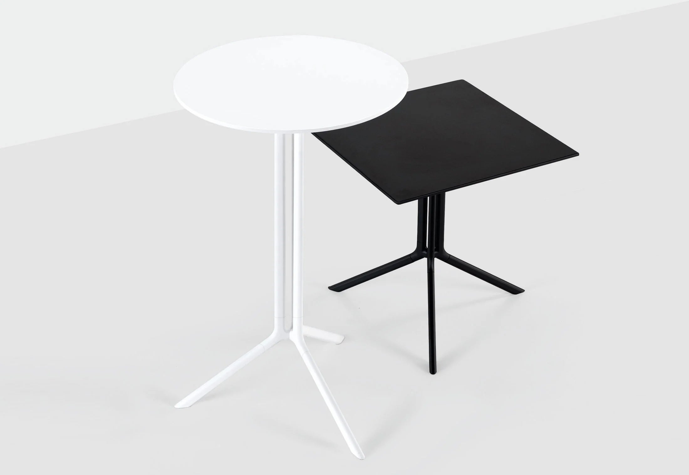 Kristalia Poule Piano Ø 59 - Ribaltabile | Il mio negozio