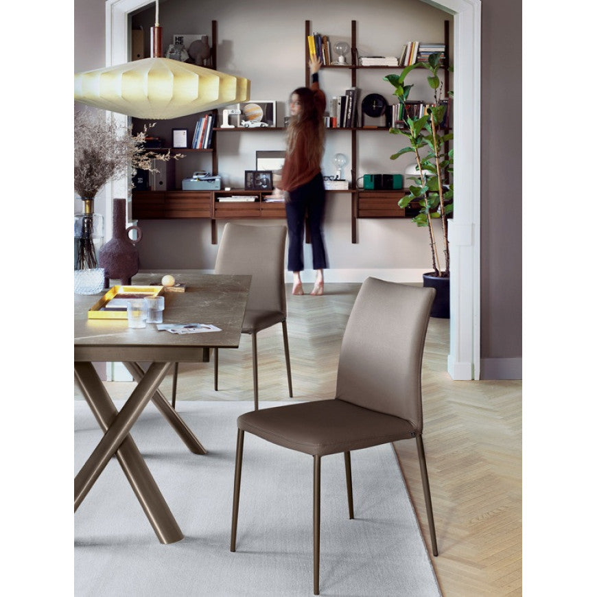 Abitarearreda Sedia Atlas con schienale flessibile Connubia | Il mio negozio