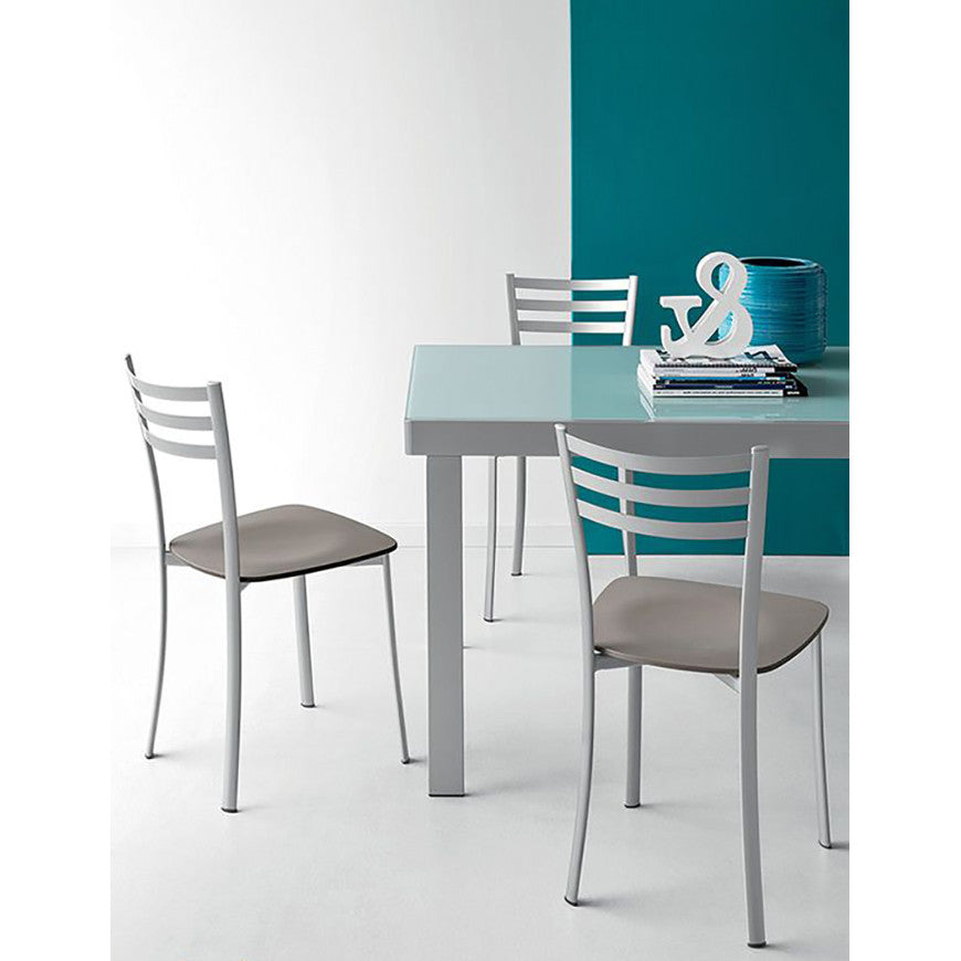 Abitarearreda Sedia Ace da cucina in metallo Connubia | Il mio negozio