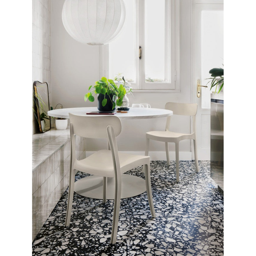 Abitarearreda Sedia Locanda in polipropilene impilabile Connubia | Il mio negozio