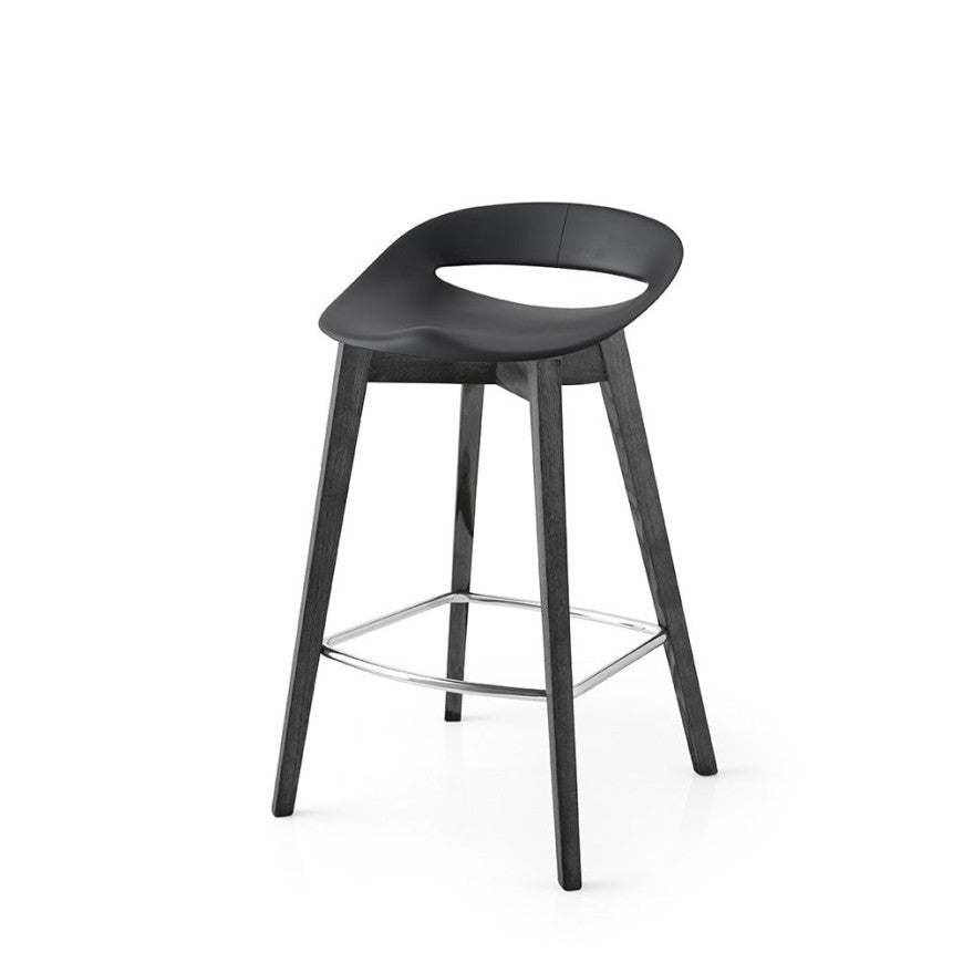 Abitarearreda Sgabello Cosmopolitan fisso con struttura in legno e seduta in polipropilene Connubia | Il mio negozio