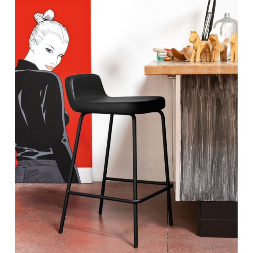 Abitarearreda Sgabello Riley moderno Connubia | Il mio negozio