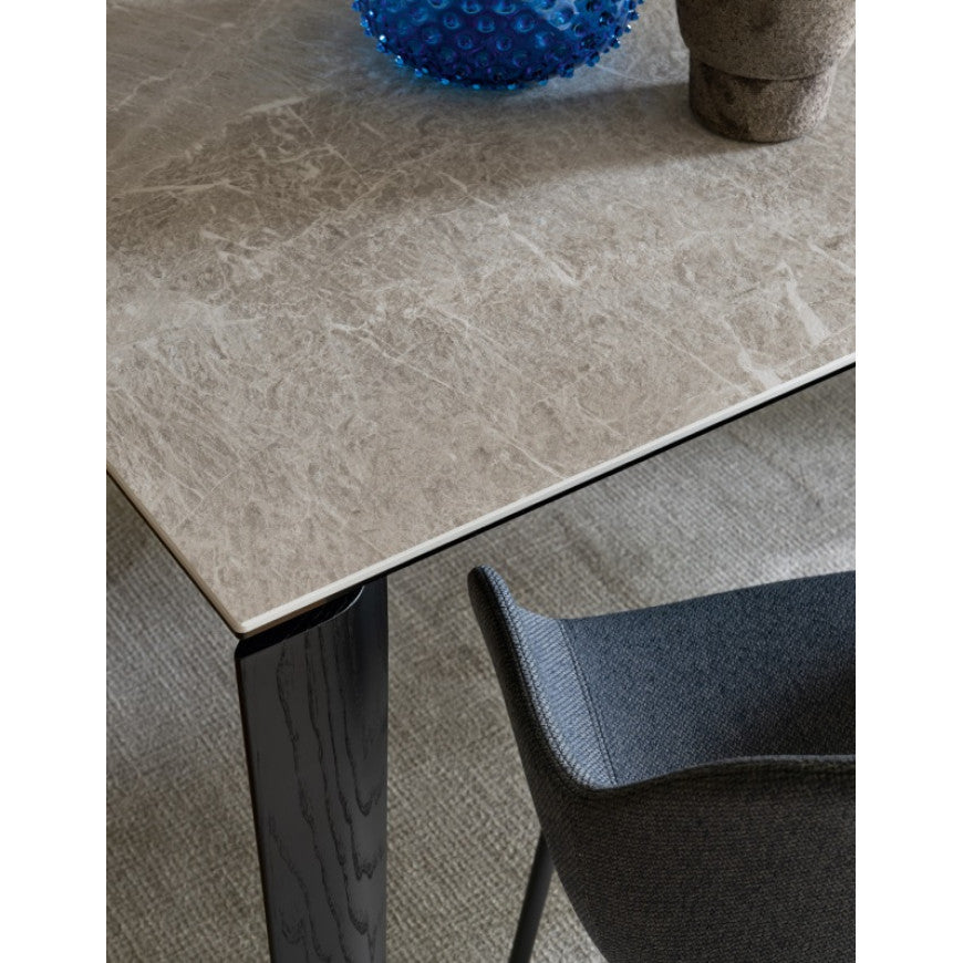 Abitarearreda Tavolo Band allungabile rettangolare con piede in legno Connubia | Il mio negozio