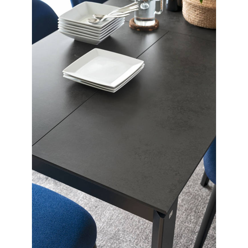 Abitarearreda Tavolo Eminence Fast allungabile rettangolare con piede in legno verniciato Connubia | Il mio negozio