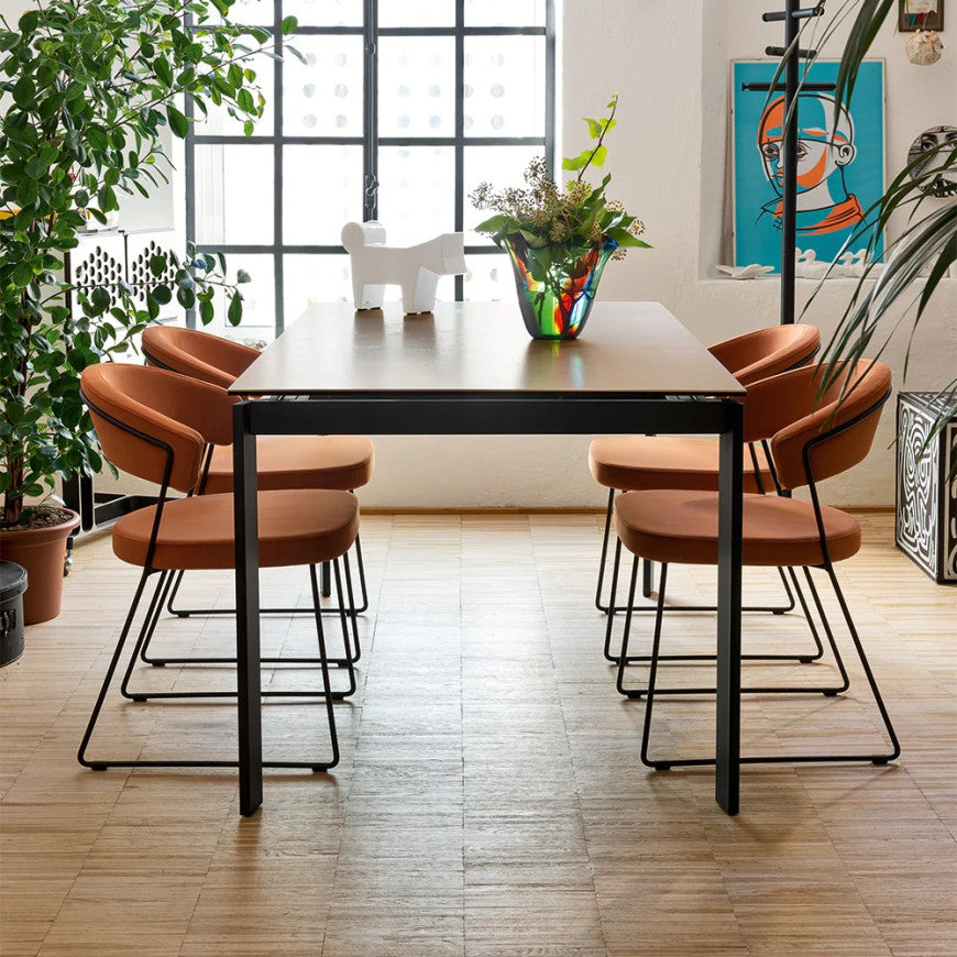 Abitarearreda Tavolo Eminence Fast allungabile rettangolare con piede in metallo Connubia | Il mio negozio