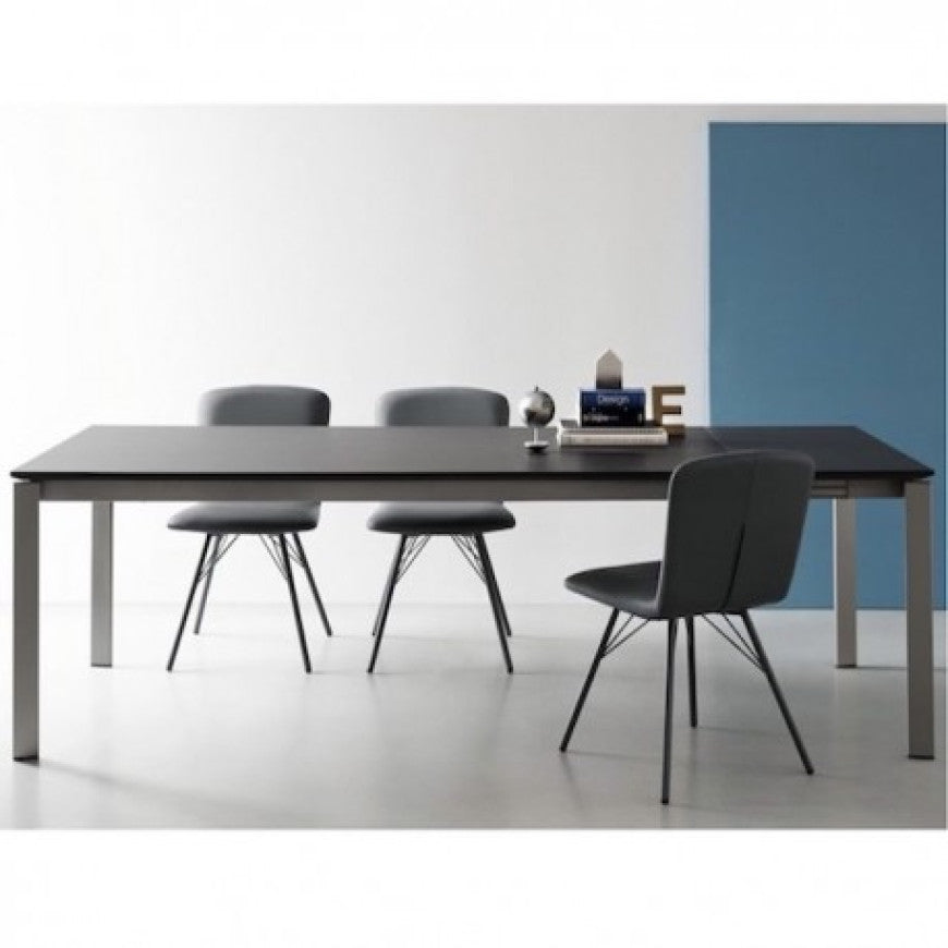 Abitarearreda Tavolo Eminence rettangolare allungabile con gambe in metallo Connubia | Il mio negozio