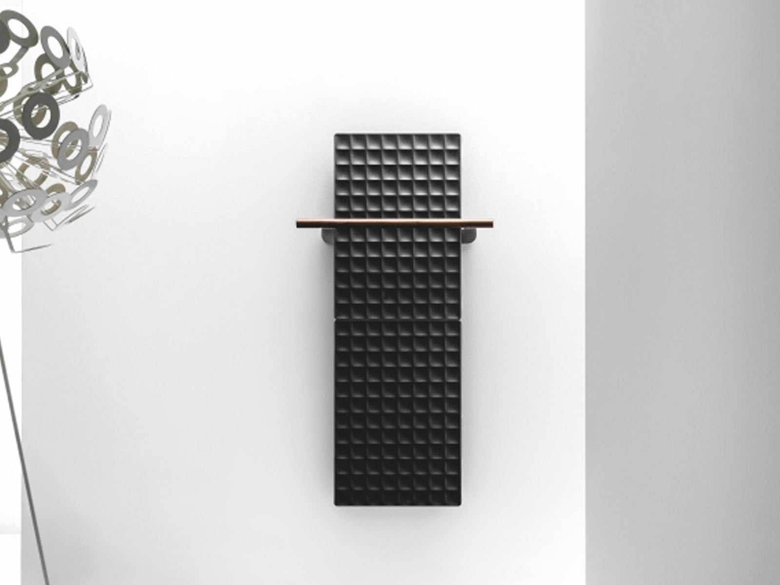 Antrax IT Waffle V – Radiatore a Parete